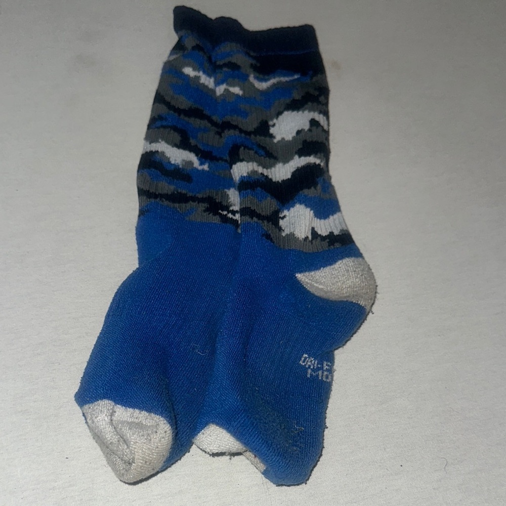 Mens OS Nike Blue Camouflage Socks.